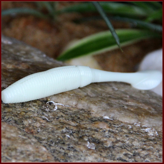 明るい色ソフトルg07battractiveミミズlure100mm/8.1g6pcs/bag問屋・仕入れ・卸・卸売り