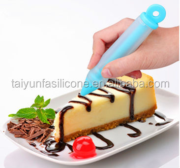 2014 new design useful silicone cake decoration pen for sale