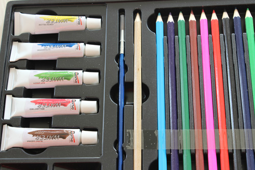 Perso<em></em>nalized colored pencils set Colored pencil artists問屋・仕入れ・卸・卸売り