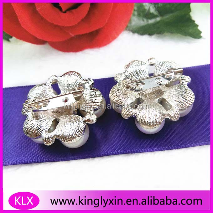 の真珠とラインストーンリボンブローチ結婚式の花束のための花仕入れ・メーカー・工場