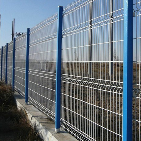 wire mesh fence with square post,steel fence posts,metal 