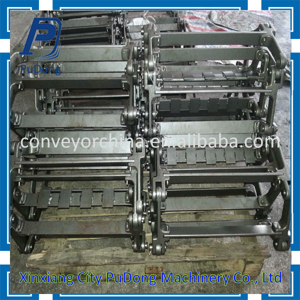 Advanced muti-inlet drag conveyor for chocolate bars