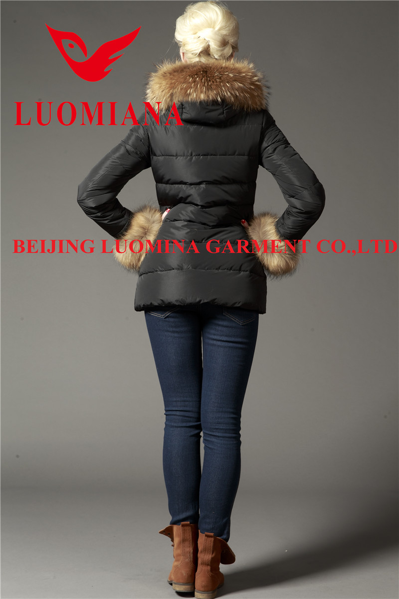 女性の冬の新しい長いラクーンファー襟付きダウンコート問屋・仕入れ・卸・卸売り