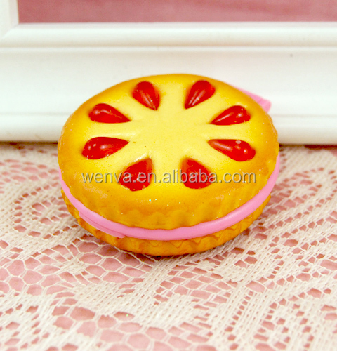 2014 high speed cream/jam/chocolate biscuit sandwiching machine