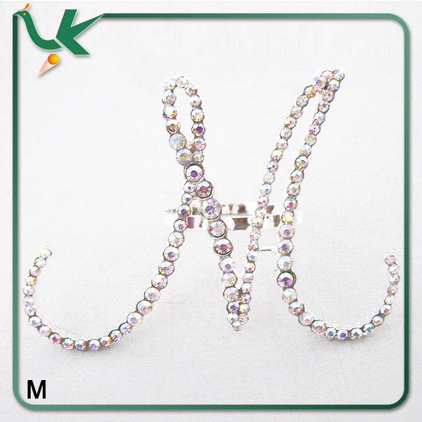 バルク卸売2014年文字のラインストーン結晶ダイヤモンドナプキンリング結婚式の装飾のための問屋・仕入れ・卸・卸売り