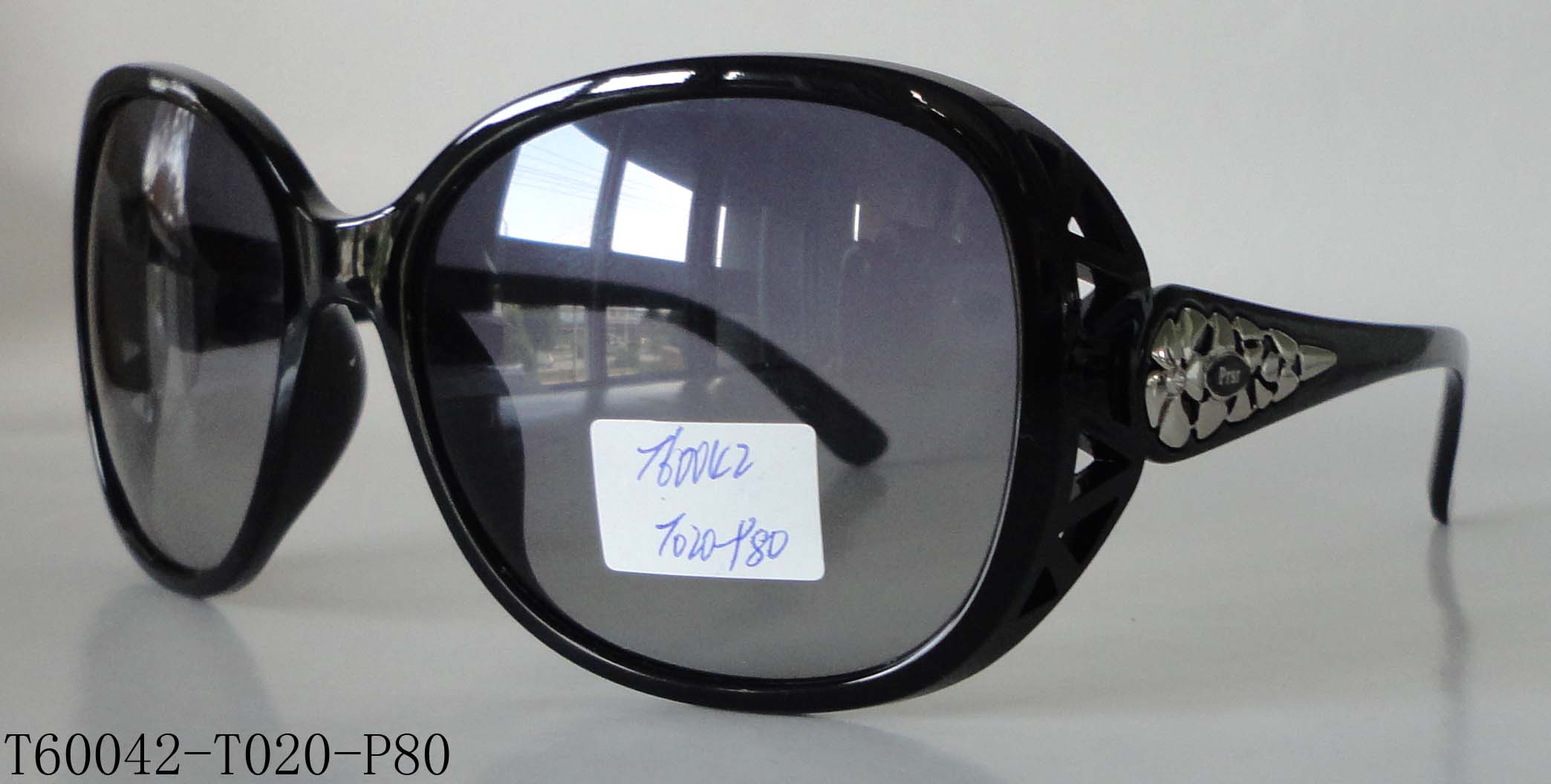 設計された新モデルサングラス( t60042)問屋・仕入れ・卸・卸売り