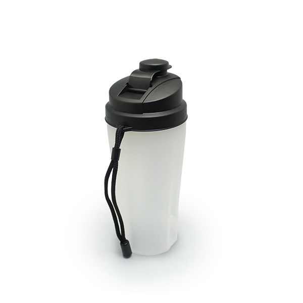 Arniss TB 1105 advertising salt and pepper mixer for gym