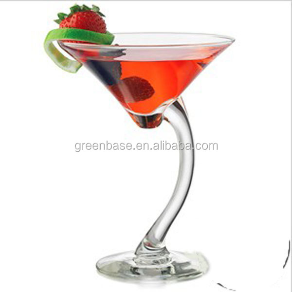 LSA Midi Champagne Saucer 105.5oz / 3ltr ideal filled with a cocktail punch or used as a decorative display piece