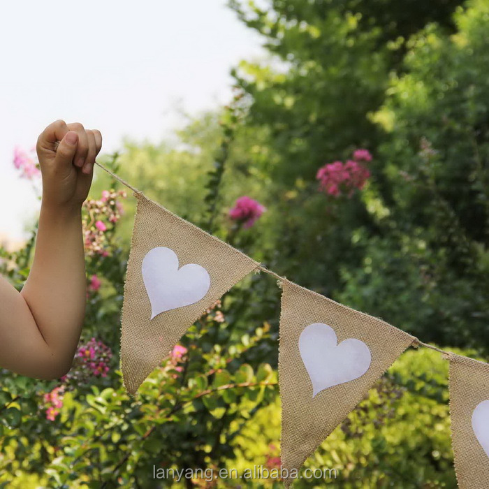 新しいスタイルのバナーを2015黄麻布loveheart1セットパーティ装飾のためのデザイン仕入れ・メーカー・工場