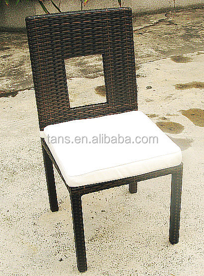 新しい枝編み細工の屋外の家具の設定・庭園ダイニングテーブルのセット椅子5個仕入れ・メーカー・工場