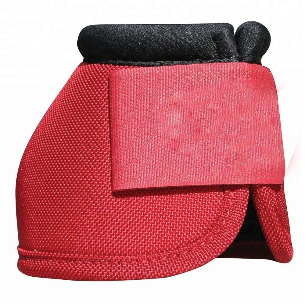 Classic and perfect fitting neoprene black horse boots leg wraps