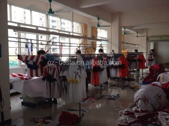 昇華フットボールの中国服メンズサッカージャージーのサッカーのワイシャツ仕入れ・メーカー・工場