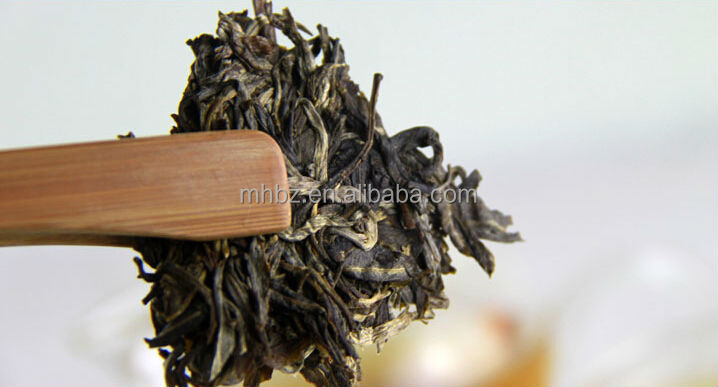 Compressed Mengku large leaf puerh tea