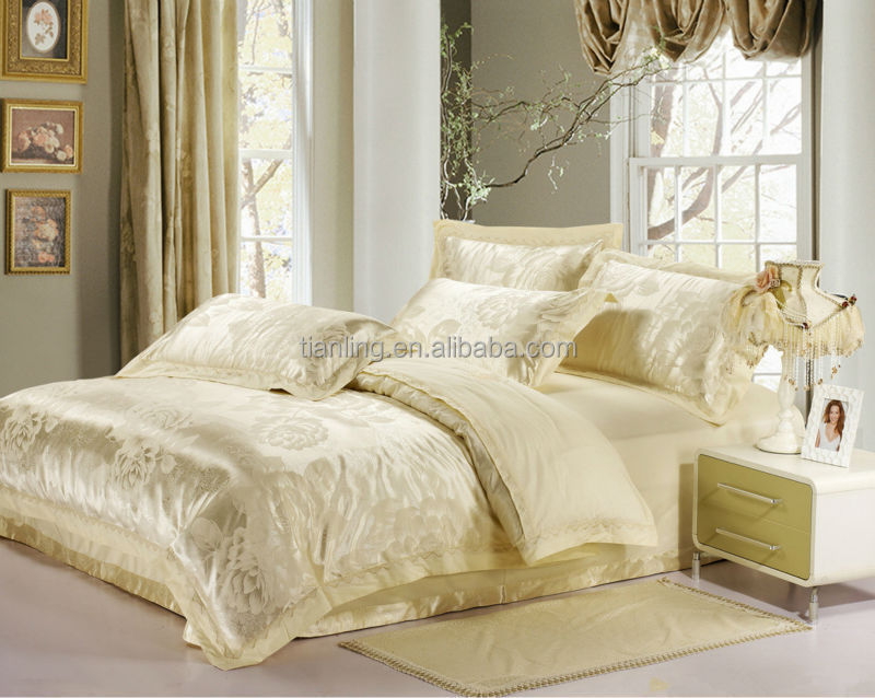 Gorgeous Cream Colour Silk Jacquard Bedding Sets Bedspread