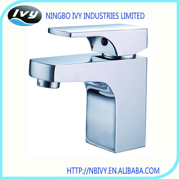 I10001真鍮の単一の穴の洗面器のコック(洗面器のミキサー、洗面器の蛇口)仕入れ・メーカー・工場