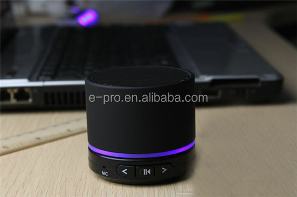 古典的なbluetoothバージョン更新付きスピーカーtf/ハンズフリー/リモコン/よじ登るledライト問屋・仕入れ・卸・卸売り