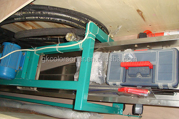 Melon seeds CCD Color Sorter and sesame color sorter machineer/saffron seed sorter