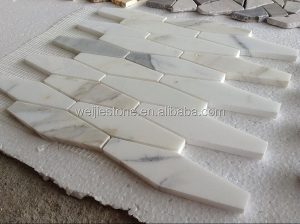 Langwerpige zeshoekige keuken achterwand mozaïek bianco carrara ...