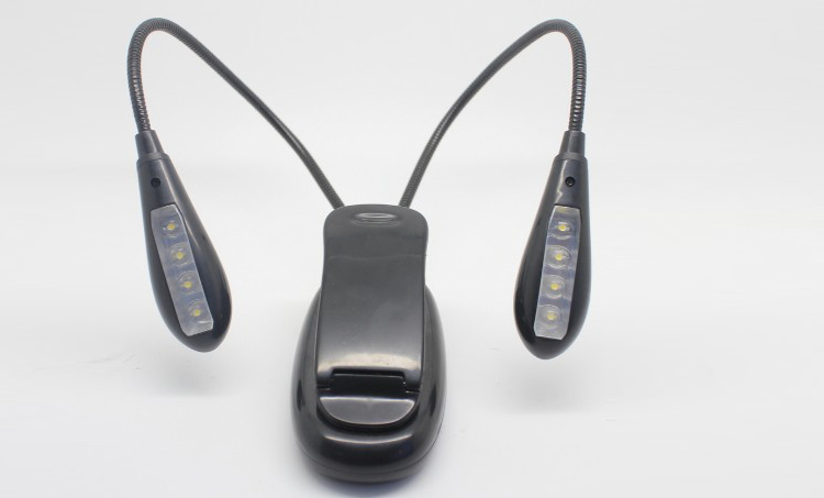 充電式led ブック ライト ターゲット調整可能な led ミニ クリップ読書ライト仕入れ・メーカー・工場