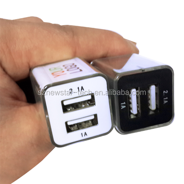 ユニバーサル売れ筋2.1aデュアルusbポートロゴアップライト付き車の充電器問屋・仕入れ・卸・卸売り