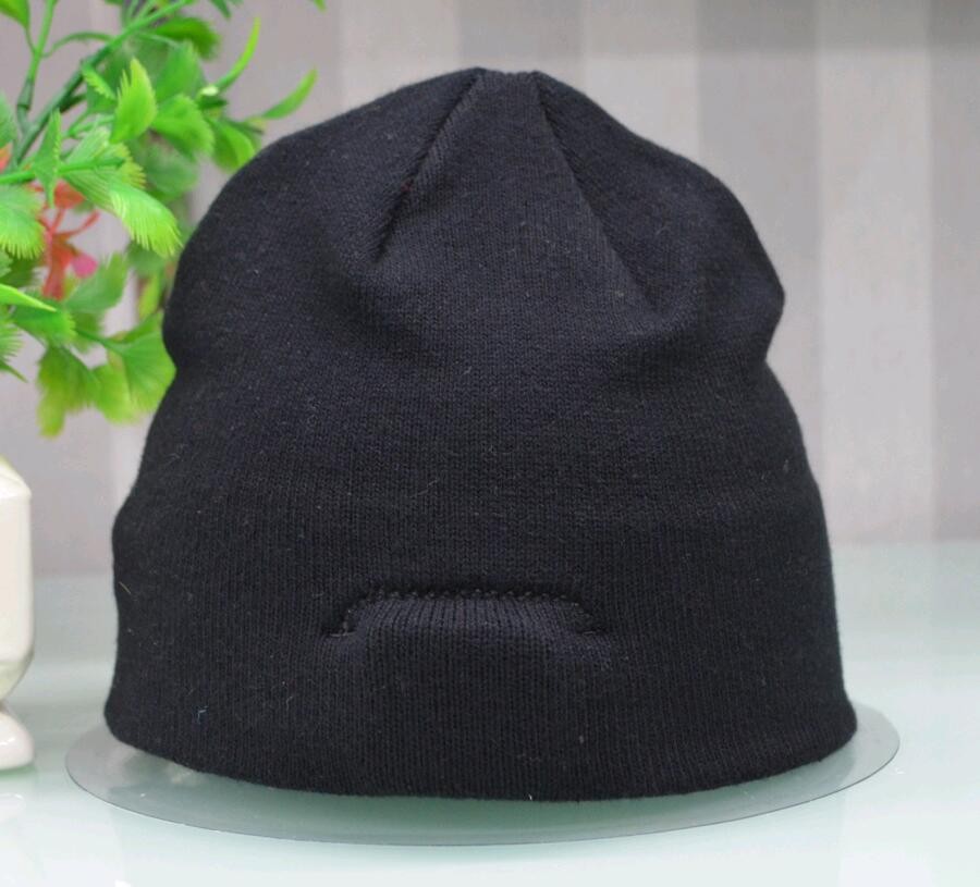 新しい到着ユニークなデザインbluetooth屋外帽子から中国高品質カスタムbluetoothビーニー帽子で工場価格卸売仕入れ・メーカー・工場