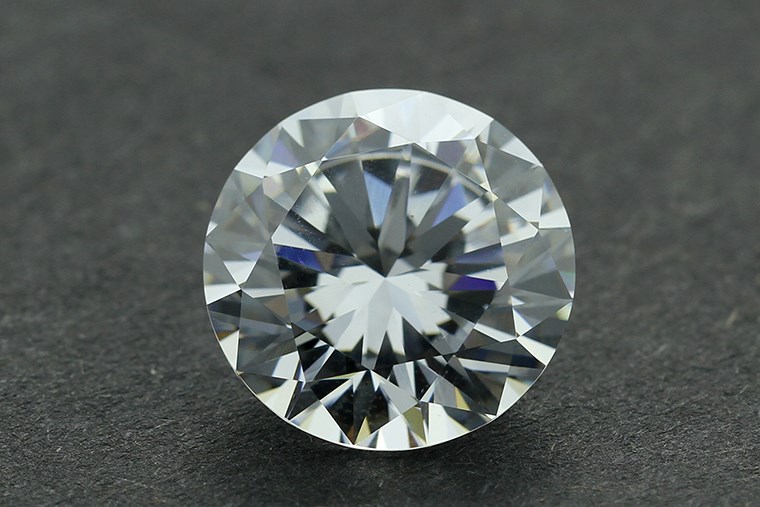 white Cubic Zirconia