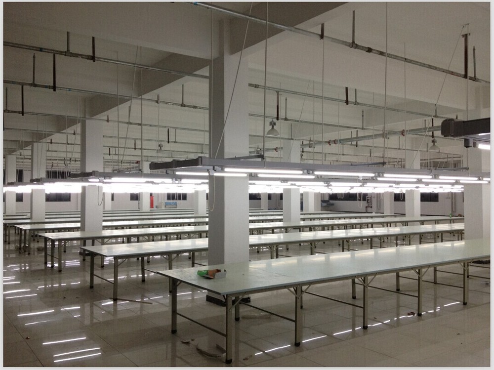 Garment Factory Electric Safe High Strength Lighting Busway Trunking