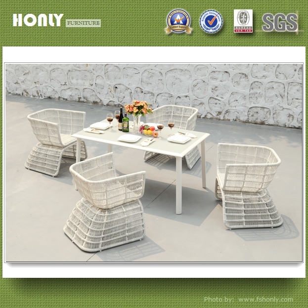 Morden metal dining table set foshan white rattan dining table set glass top