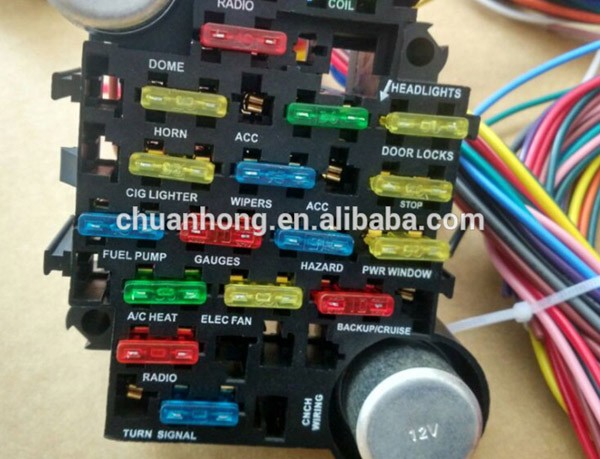 21-Circuit-Fuse-Box-Universal-XL-Wire (1).jpg