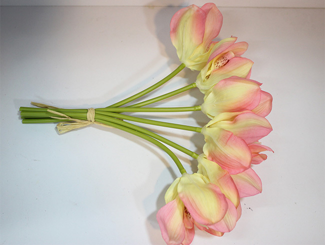 花嫁の花を保持するシミュレーションフラワーカラフル人工シンビジウム仕入れ・メーカー・工場