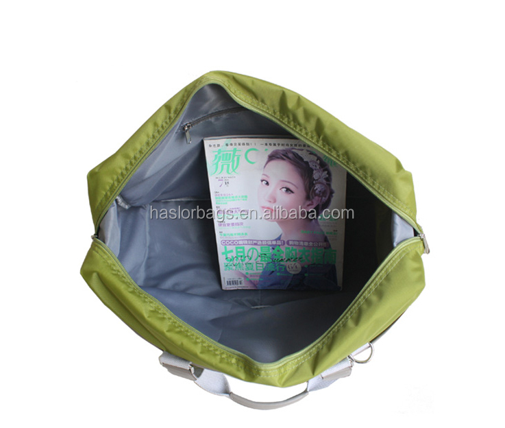 2015 hot selling waterproof polyester traveling bag with high capacity