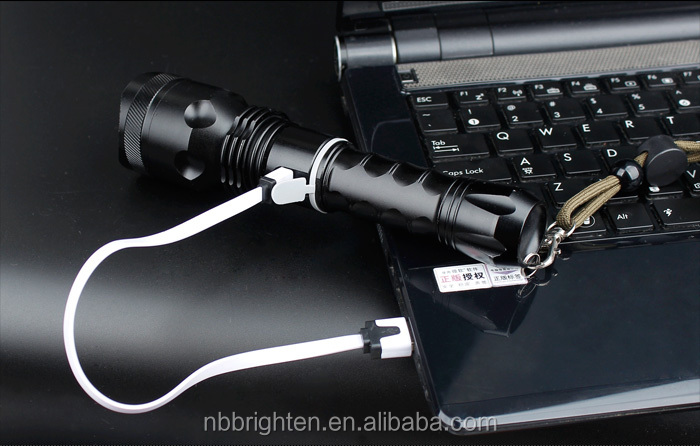 ストロボ付きled戦術的な懐中電灯、 最高の戦術的な懐中電灯、 最も明るい戦術的な充電式ledusb充電器と懐中電灯仕入れ・メーカー・工場