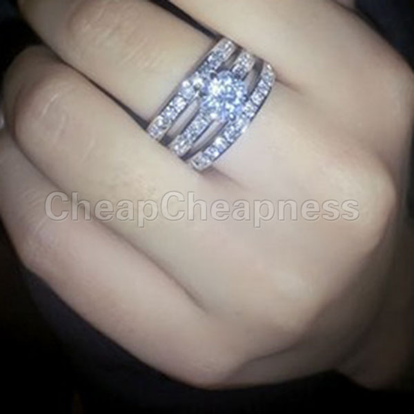 3 rings on your wedding finger