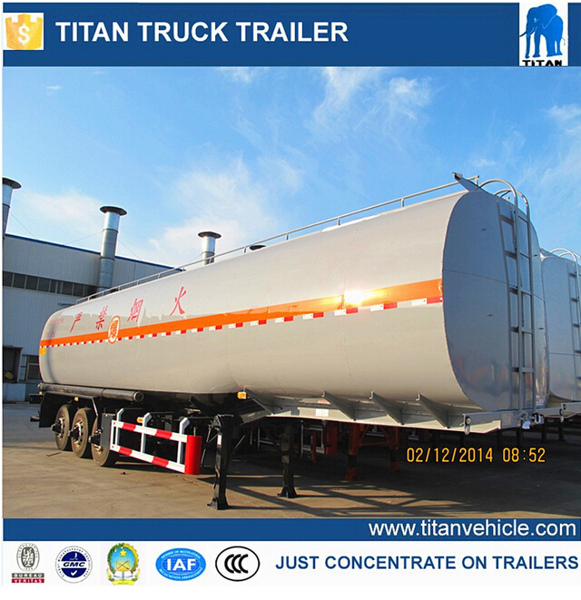 China 3 axle oil fuel tanker truck trailer , widely used fuel tanker truck