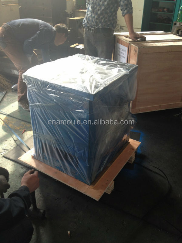 2014 Top Sale Injection Thin Wall Goblet Mold for Champagne