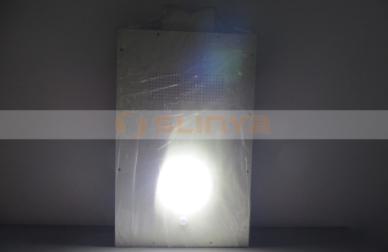 15 w solar lamp 8027 150414 (11).JPG
