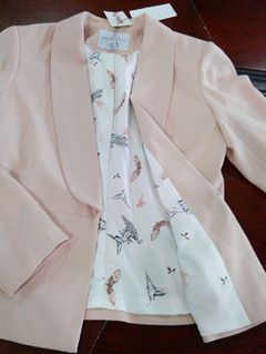 女性のコートを持つ襟ピンク仕入れ・メーカー・工場