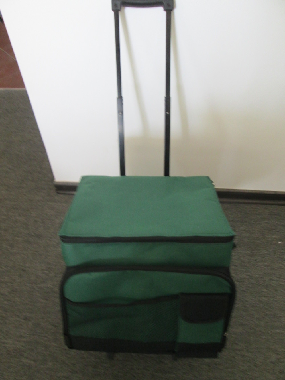 wheeled picnic cooler bag