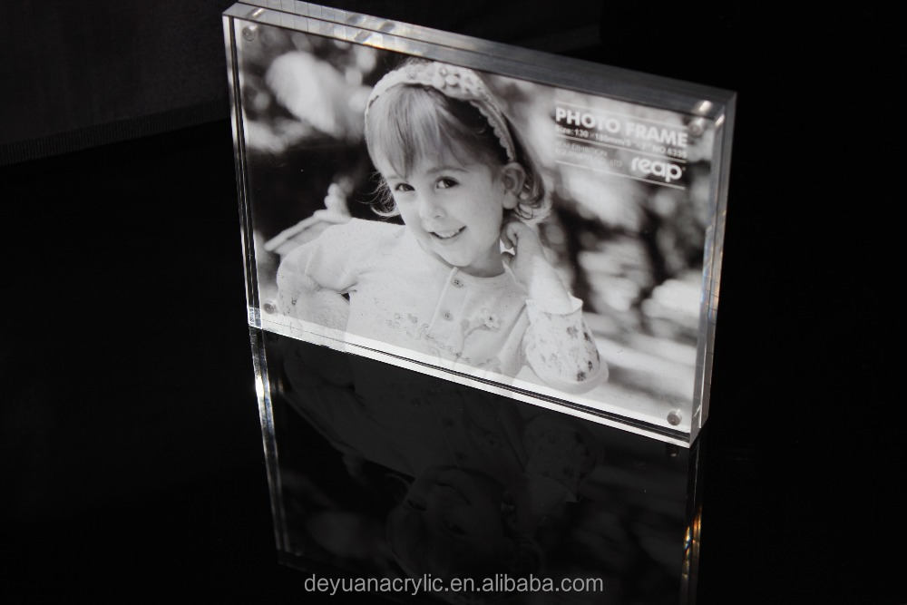 desk top acrylic photo frame33