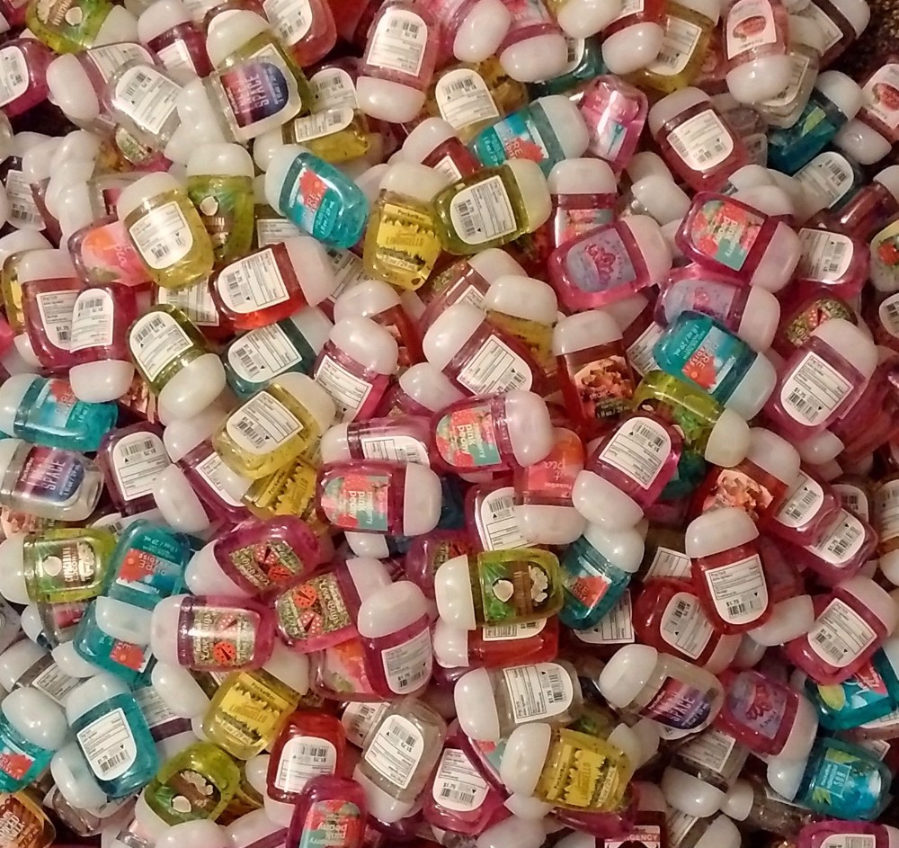 2016 New Bath And Body Works Pocketbac Mini Hand Gel Sanitizer With Silicone Holder Buy Hand