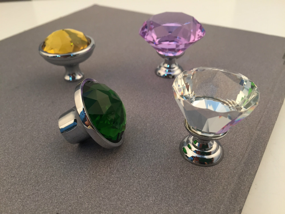 ダイヤモンド結晶のノブ卸売バルクでクリスタルガラスのキャビネットのノブ仕入れ・メーカー・工場