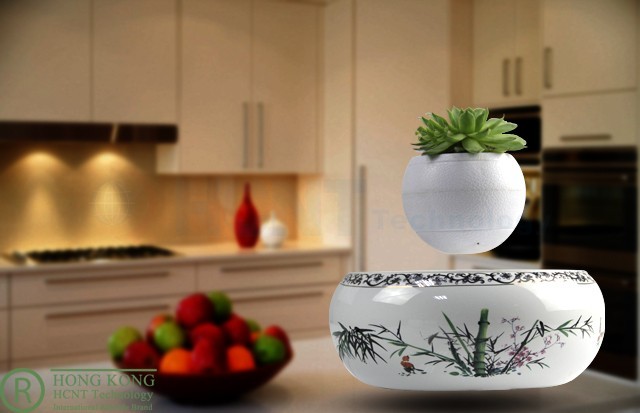 Vietnam bonsai shelf plastic bonsai pots fly in thre air