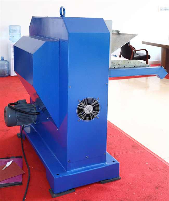 fabric embossing machine04.jpg