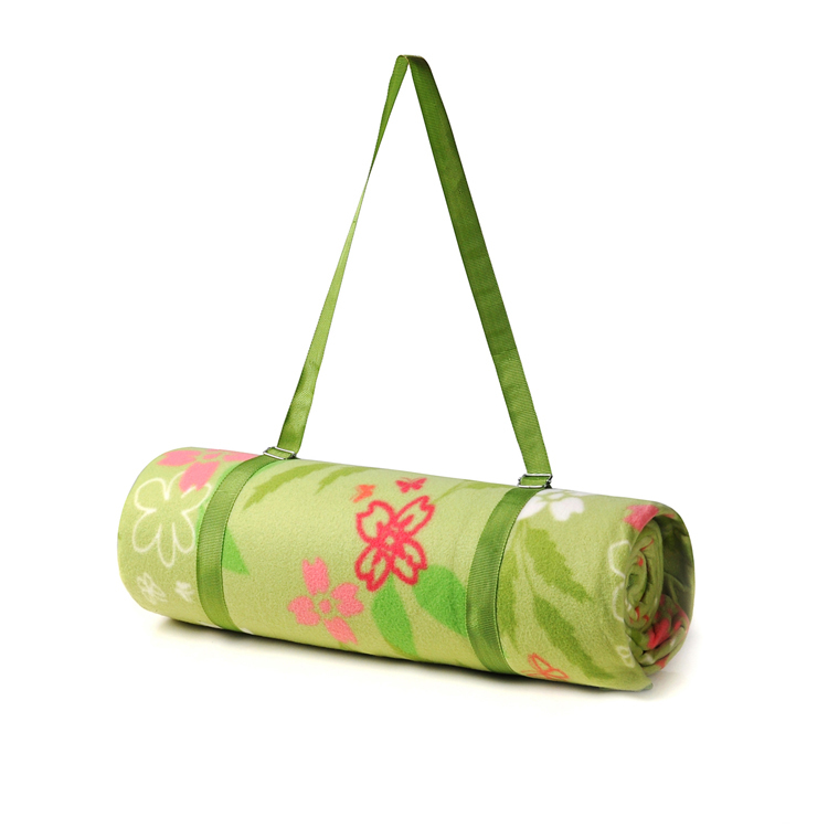 Supply New Arrival Super Soft Roll Up Polar Fleece Picnic Blanket/waterproof Roll Up Travel