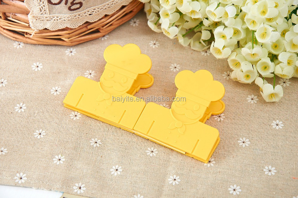 PLASTIC BAG CLIPS
