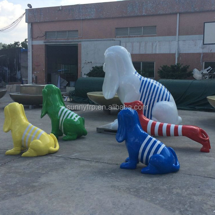 frp製の犬の彫刻の図の像仕入れ・メーカー・工場
