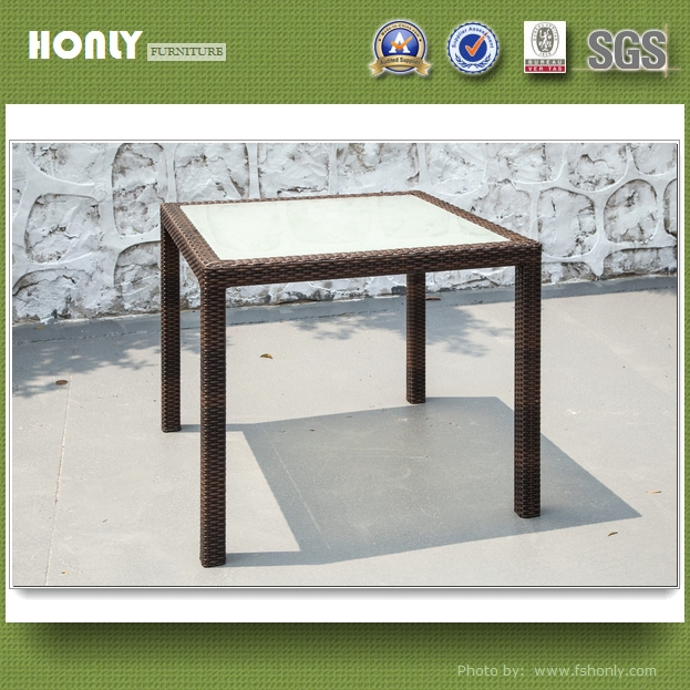 Modern ratan dining table glass top rattan chairs and tables