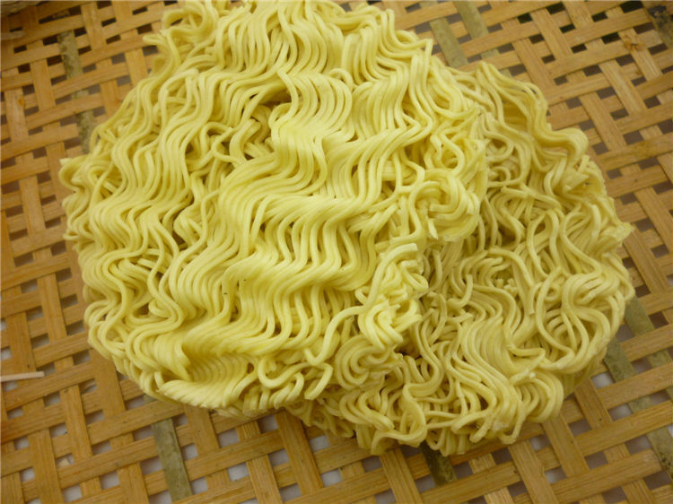 Circular box (cup) fried instant noodle machine