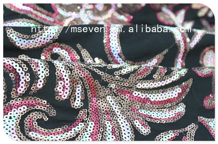 ホット販売黒背景カラフルなスパンコールネット刺繍生地のための服仕入れ・メーカー・工場
