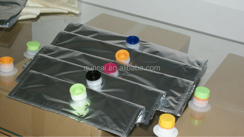 Wine BIB bag in box (BIB packaging) with dispenser